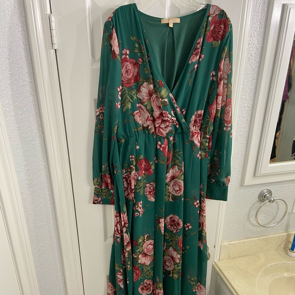 Like new, Pink Blush, Wms Floral maxi dress, Sz L
